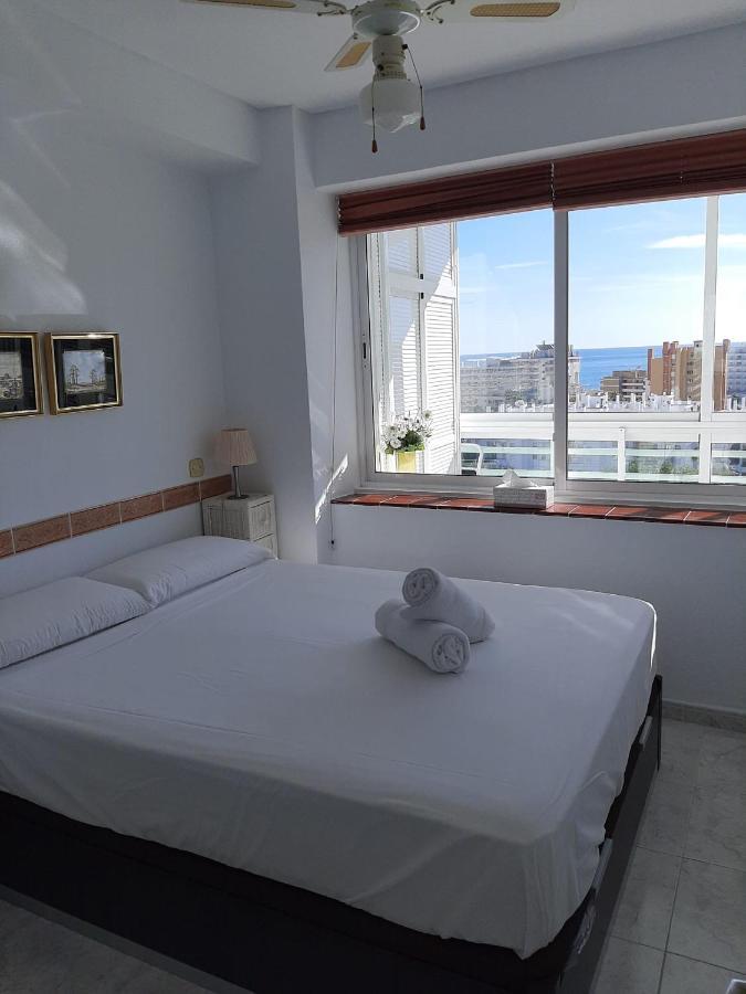 Carihuela Sea Views Apartment ตอร์เรโมลิโนส ภายนอก รูปภาพ